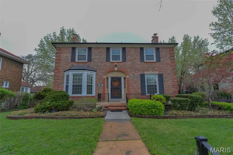 7147 Delmar BLVD, St Louis, MO 63130