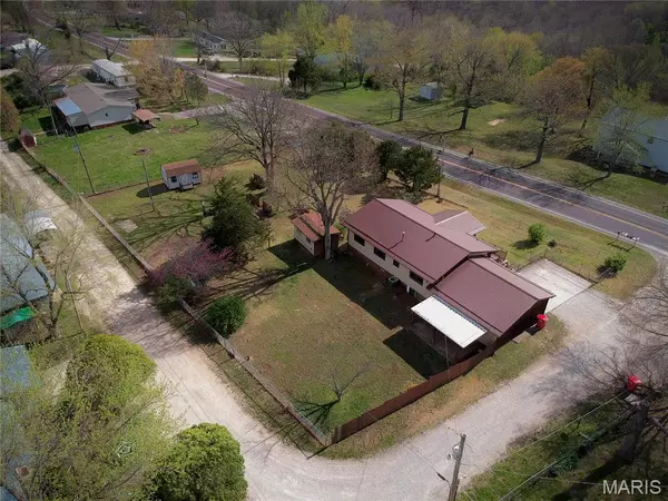 Dixon, MO 65459,21200 Highway 28