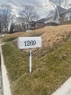 St Louis, MO 63135,1269 N Florissant RD