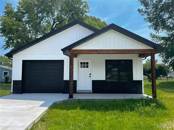 26 S Olive ST, Sullivan, MO 63080