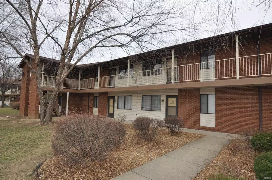 220 SUPPIGER #221, Highland, IL 62249