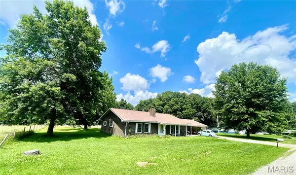 5815 Robin LN, Troy, MO 63379