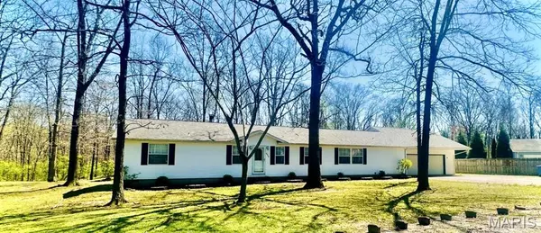 8049 Flamingo DR, Sparta, IL 62286