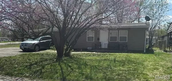 1244 Saint Michael DR,  Cahokia,  IL 62206