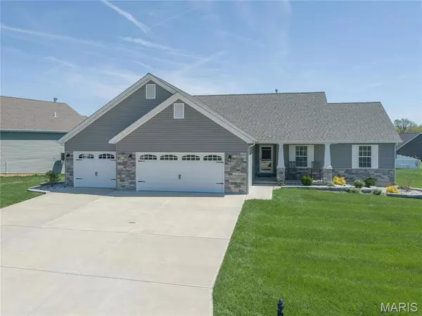 487 Cass DR,  Troy,  MO 63379