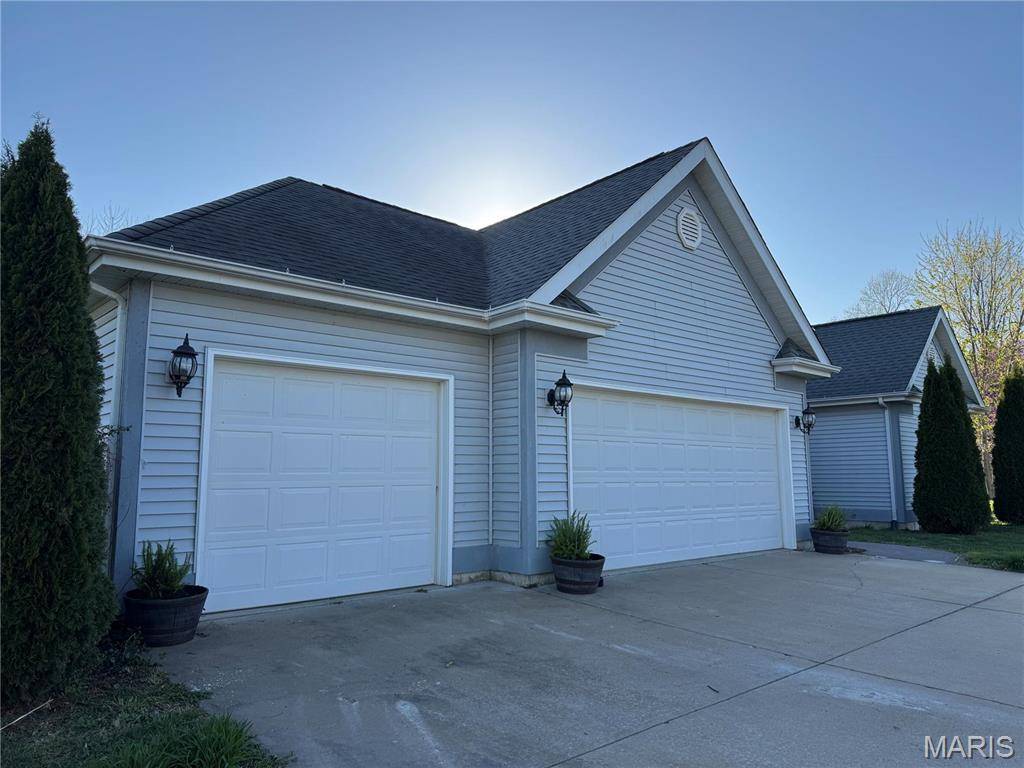 Clarksville, MO 63336,113 Carroll DR