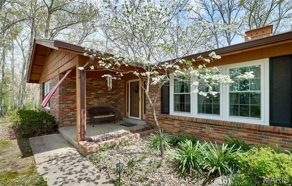 Warrenton, MO 63383,26168 Ridgetrail DR