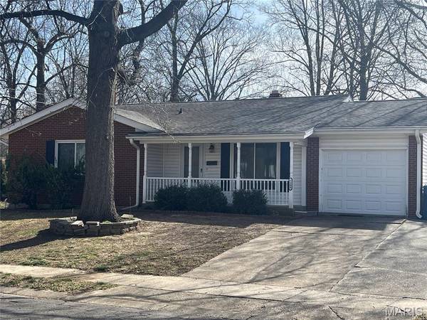1804 Stanford PL, Edwardsville, IL 62025