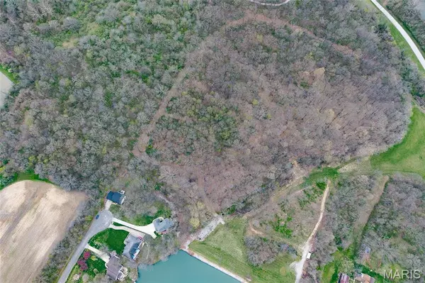 Worden, IL 62097,8654 Possum Hill RD