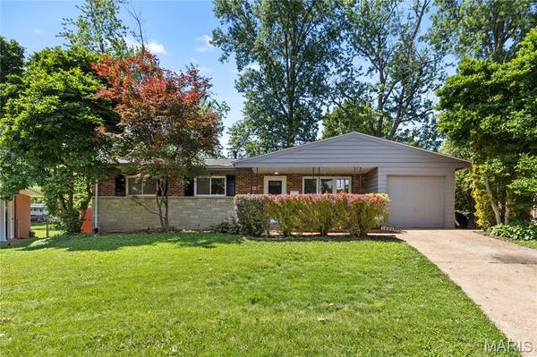 1630 Bobbinray AVE, Florissant, MO 63031