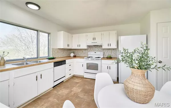 St Louis, MO 63129,5625 Brookstone View DR