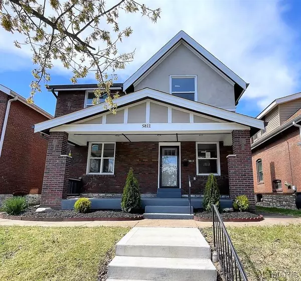 5811 Dewey AVE, St Louis, MO 63116