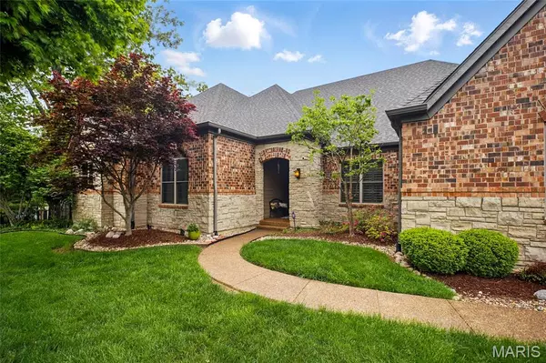 St Louis, MO 63129,2825 Christopher Bluffs LN
