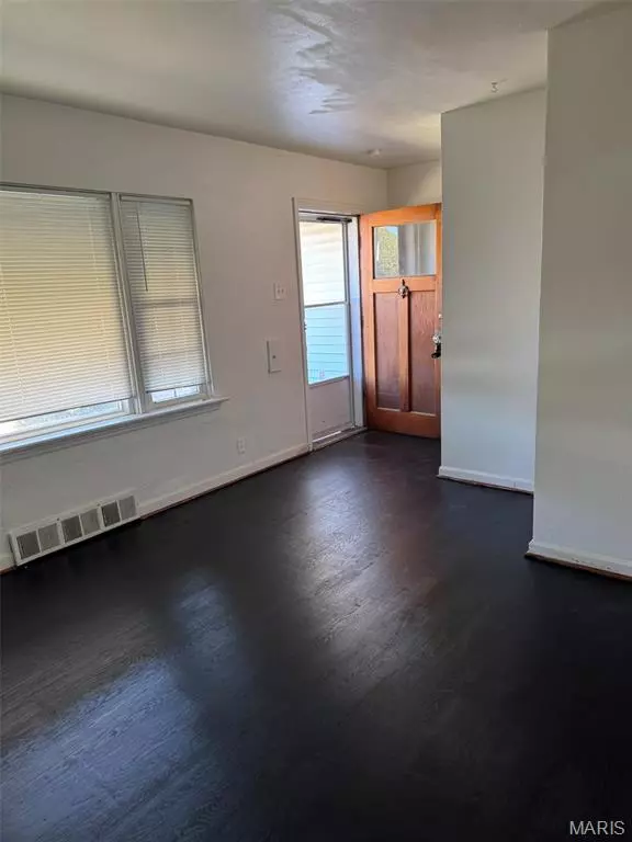 St Louis, MO 63121,4728 Fletcher ST