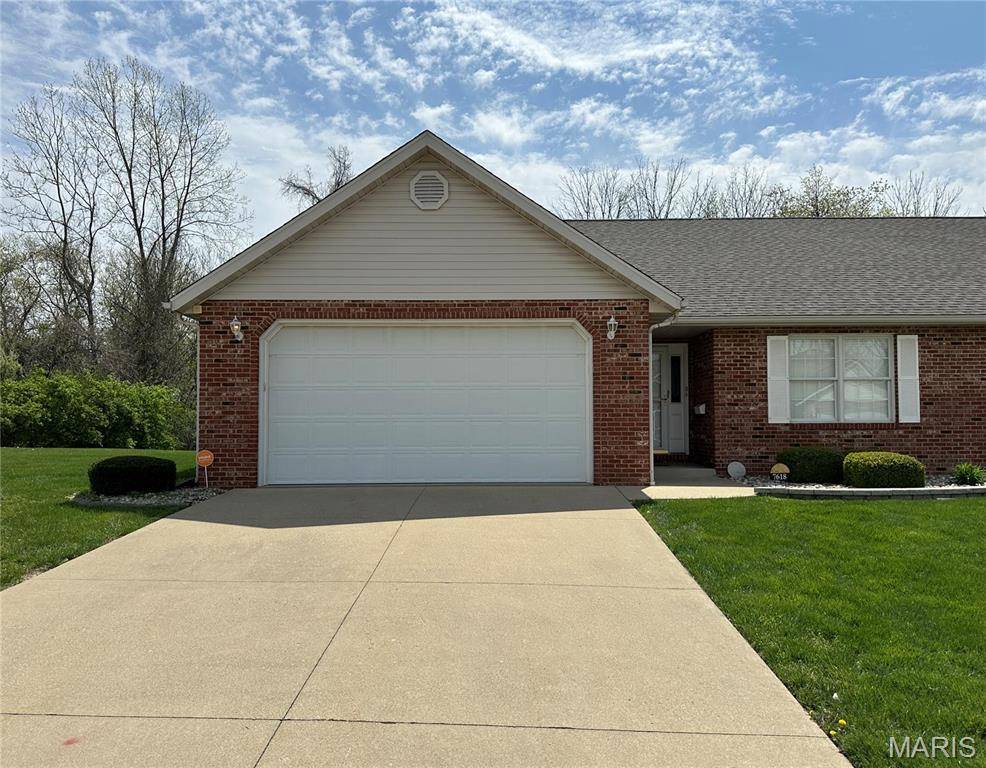 7618 Baxter DR, Belleville, IL 62223