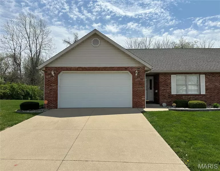 7618 Baxter DR, Belleville, IL 62223