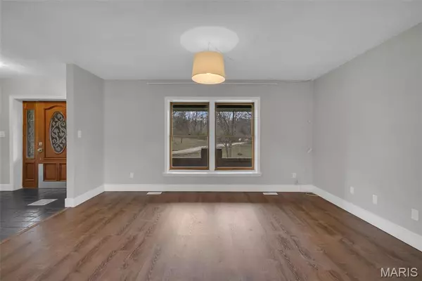 Wentzville, MO 63385,824 Riske LN