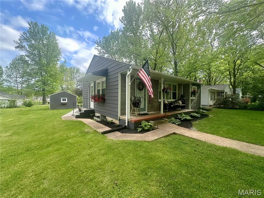 St James, MO 65559,404 Opal ST