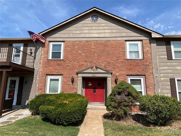 6681 Chesapeake DR #B, Florissant, MO 63033
