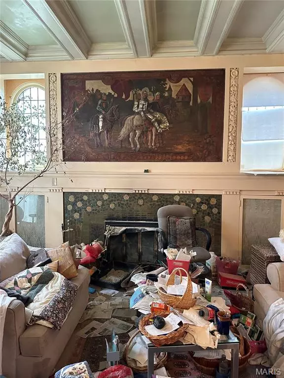 St Louis, MO 63112,Address not disclosed