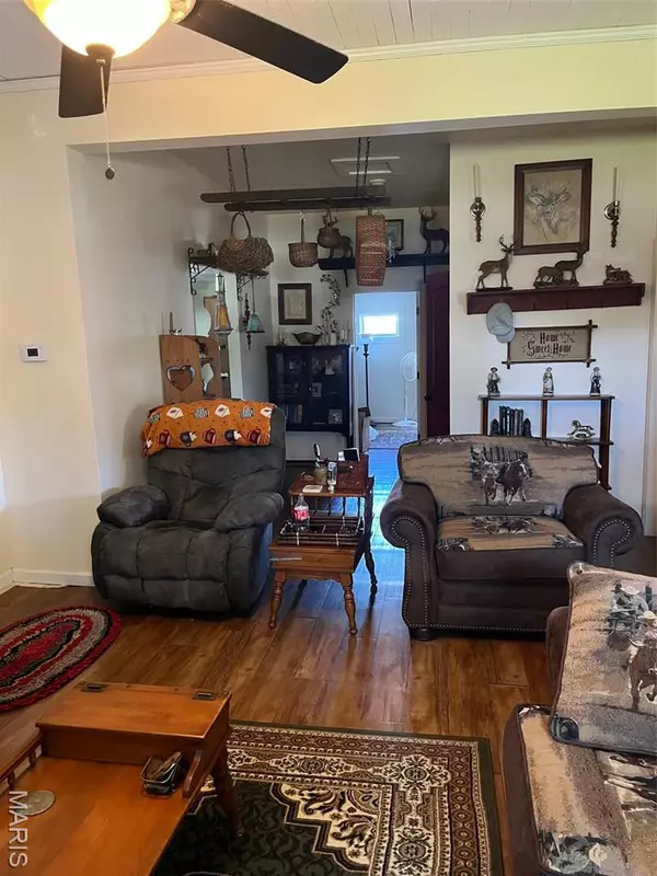 Piedmont, MO 63957,309 W Fir Street