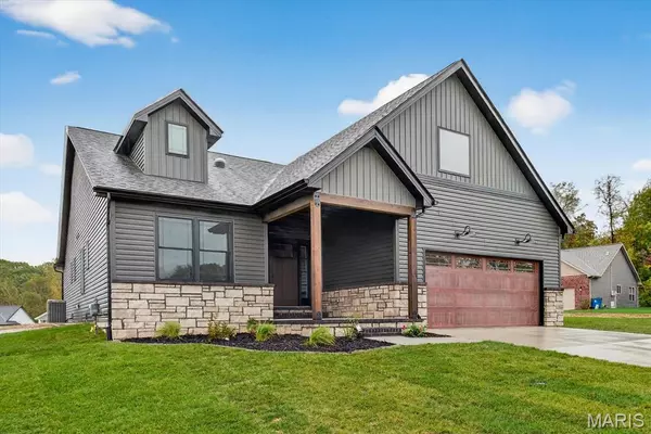 Caseyville, IL 62232,909 Half Moon LN