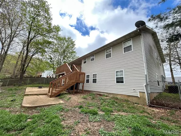Dixon, MO 65459,14415 Howard LN