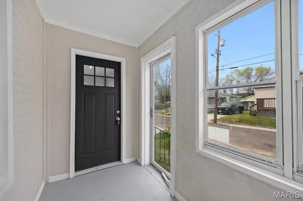 East Alton, IL 62024,421 Brown ST