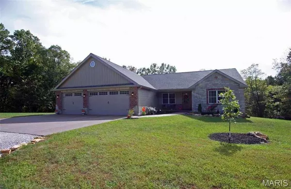 10 Hopeview LN, Troy, MO 63379