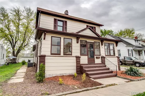 306 E Carpenter ST, Jerseyville, IL 62052