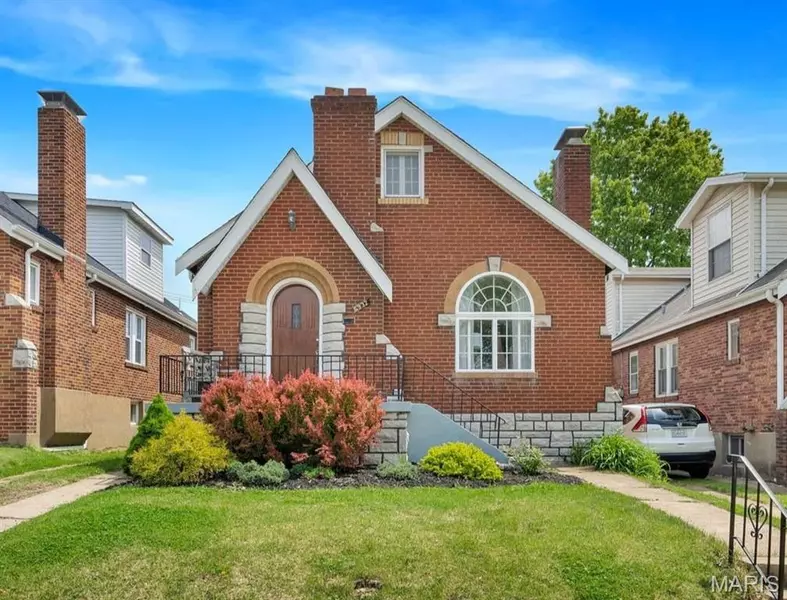 6932 Hillsland AVE, St Louis, MO 63109