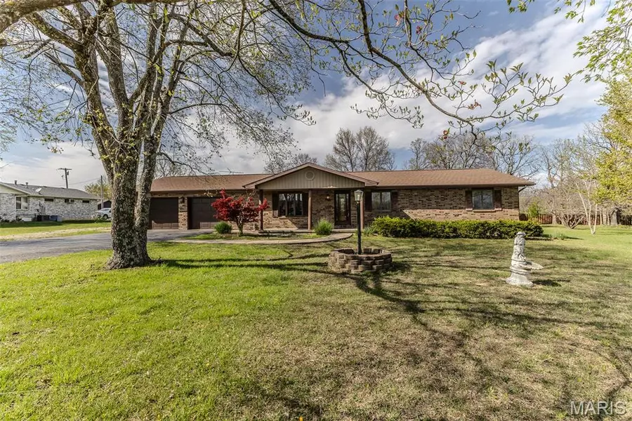 173 Addison DR, Lebanon, MO 65536