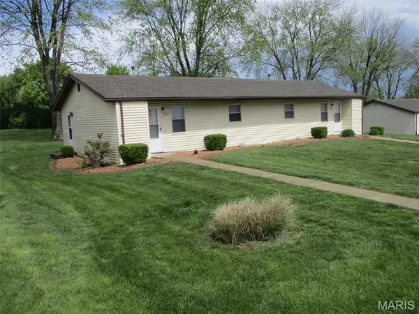 O'fallon, IL 62269,120 Cindy LN #102-120