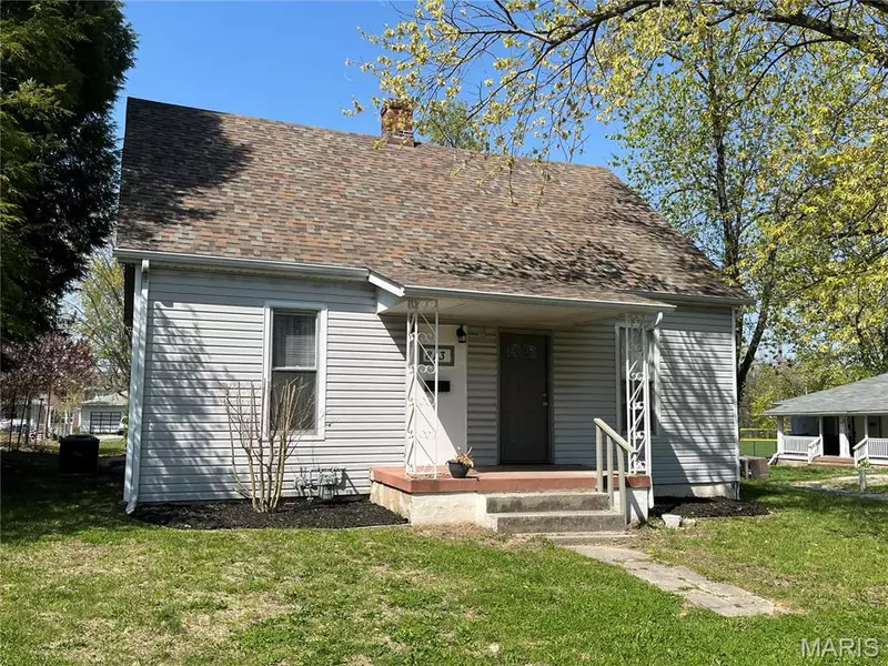 813 Illinois AVE, Collinsville, IL 62234