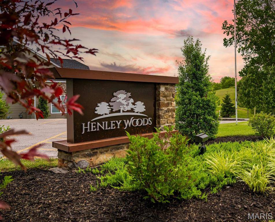 Arnold, MO 63010,3351 Vine Clad Hill DR