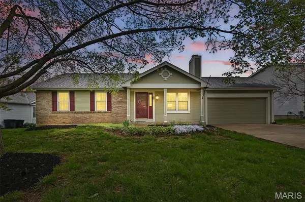 5857 Walnut Creek BLVD, St Charles, MO 63304