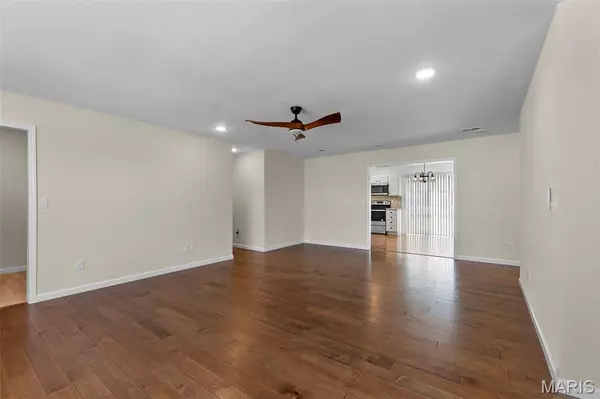 Advance, MO 63730,112 Tupelo ST