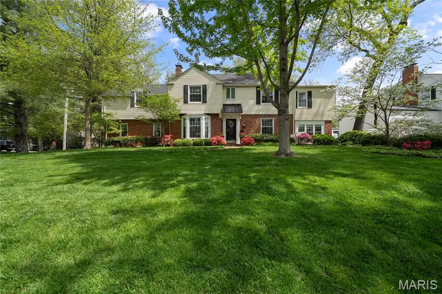 133 Webster Woods DR, St Louis, MO 63119