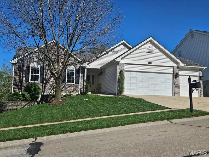 5550 Bellemeade Trail CT, St Louis, MO 63129