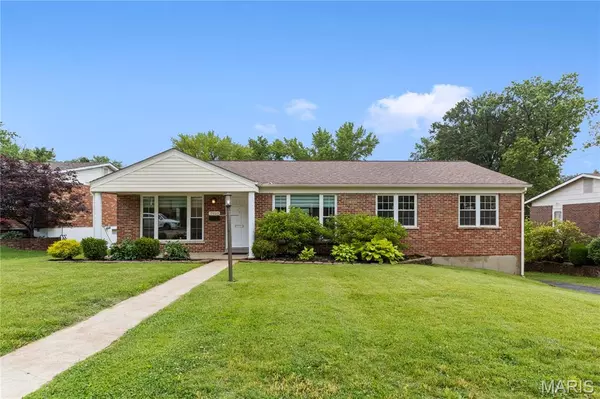 University City, MO 63130,7923 Amherst AVE