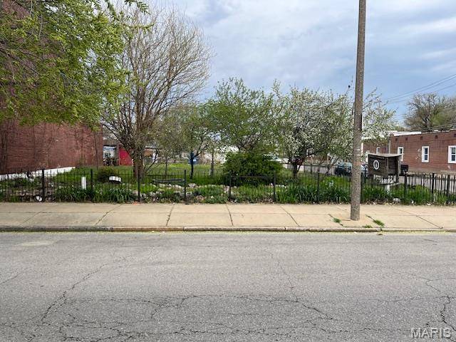7601 S Broadway, St Louis, MO 63111