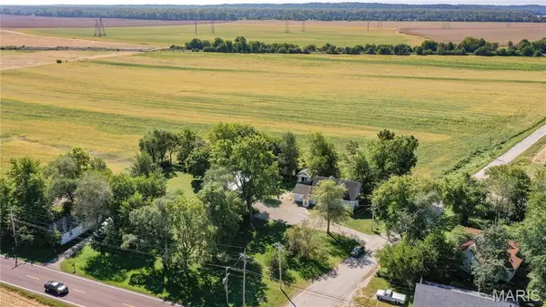 Portage Des Sioux, MO 63373,6890 Machens Rd