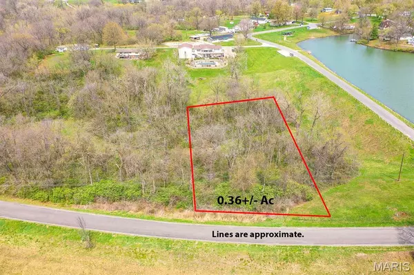 0 Irish LN, Brighton, IL 62012
