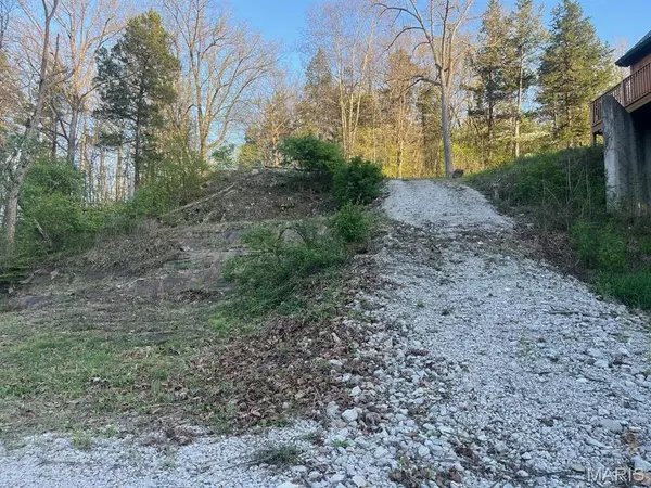 New Florence, MO 63363,72 Lakeview Trail