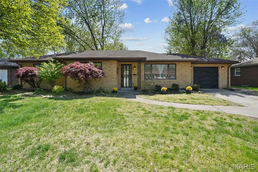 2312 Gary AVE, Granite City, IL 62040