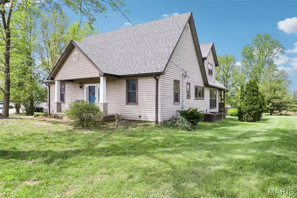 1715 Smizer Mill RD, Fenton, MO 63026