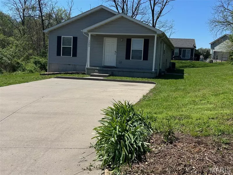 1305 N Church ST, Union, MO 63084
