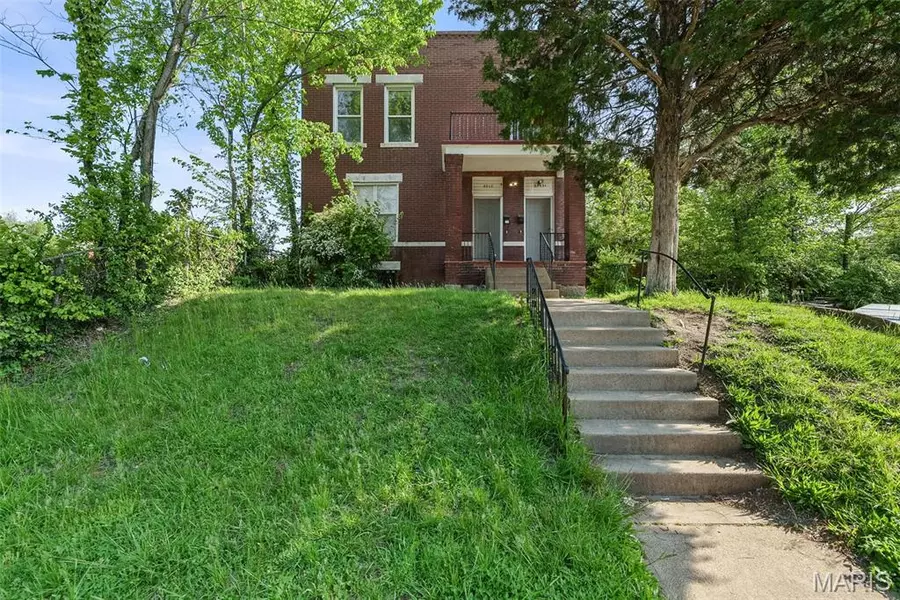 5717 Page BLVD, St Louis, MO 63112