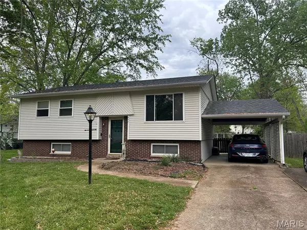847 Peggy DR, Pevely, MO 63070