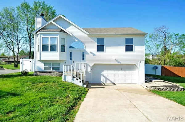 2991 Adayah LN, Arnold, MO 63010